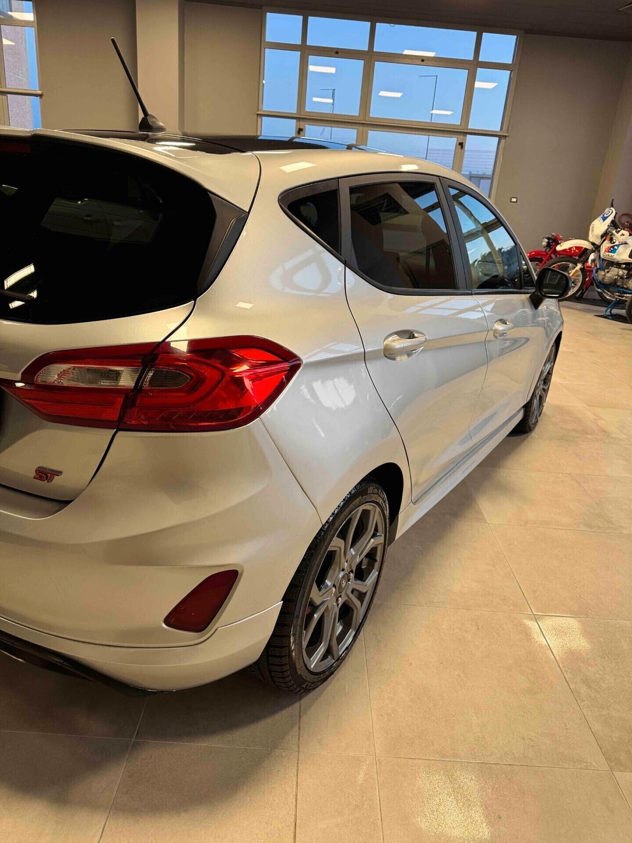 FORD FIESTA MY2017 1.5 TDCI STLINE