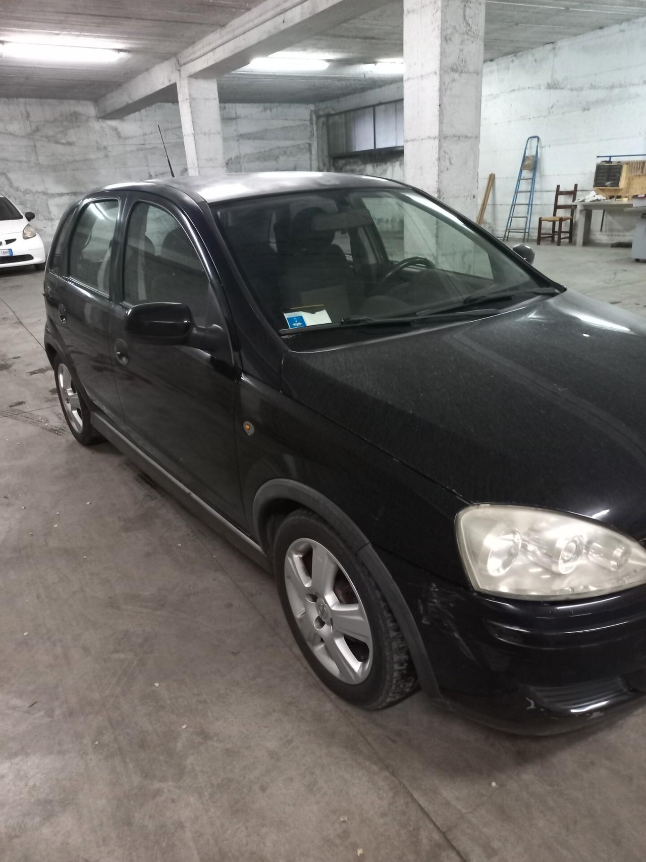 Opel Corsa 1.2i 16V cat 5 porte Club