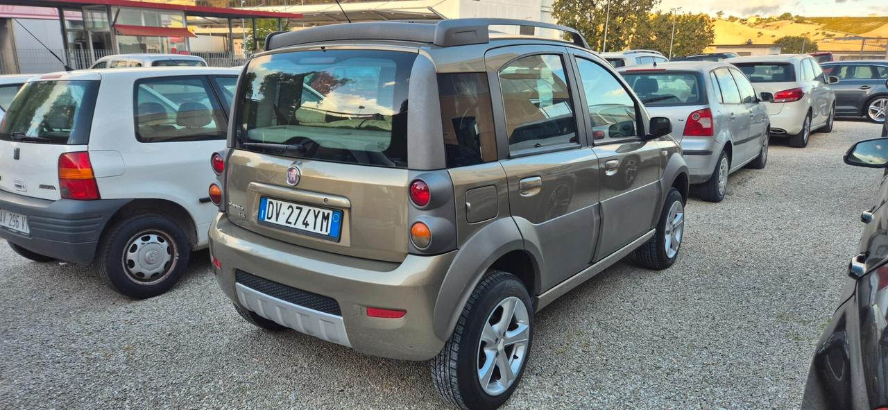 Fiat Panda 1.3 MJT 16V 4x4 Cross