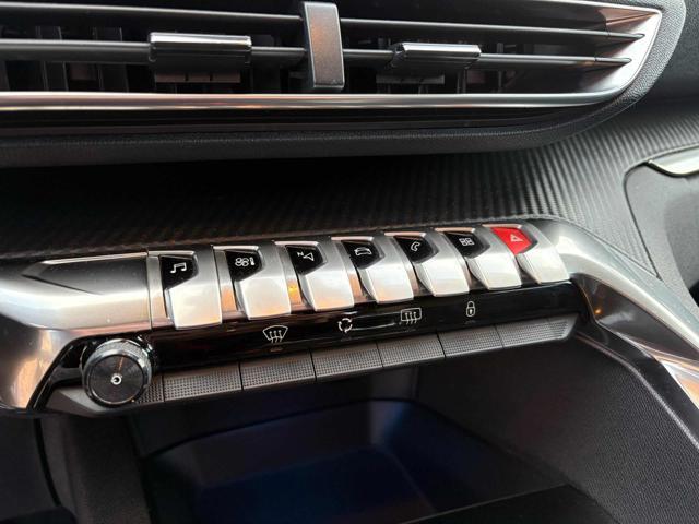 PEUGEOT 3008 BlueHDi 120 S&S Business