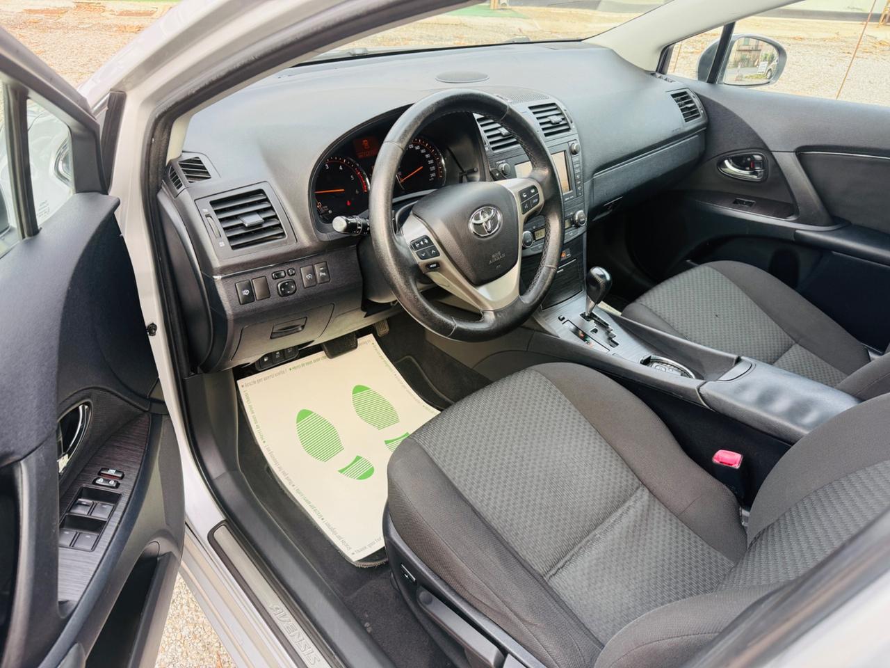 Toyota Avensis 2.2 D-Cat aut. Wagon Executive E5A