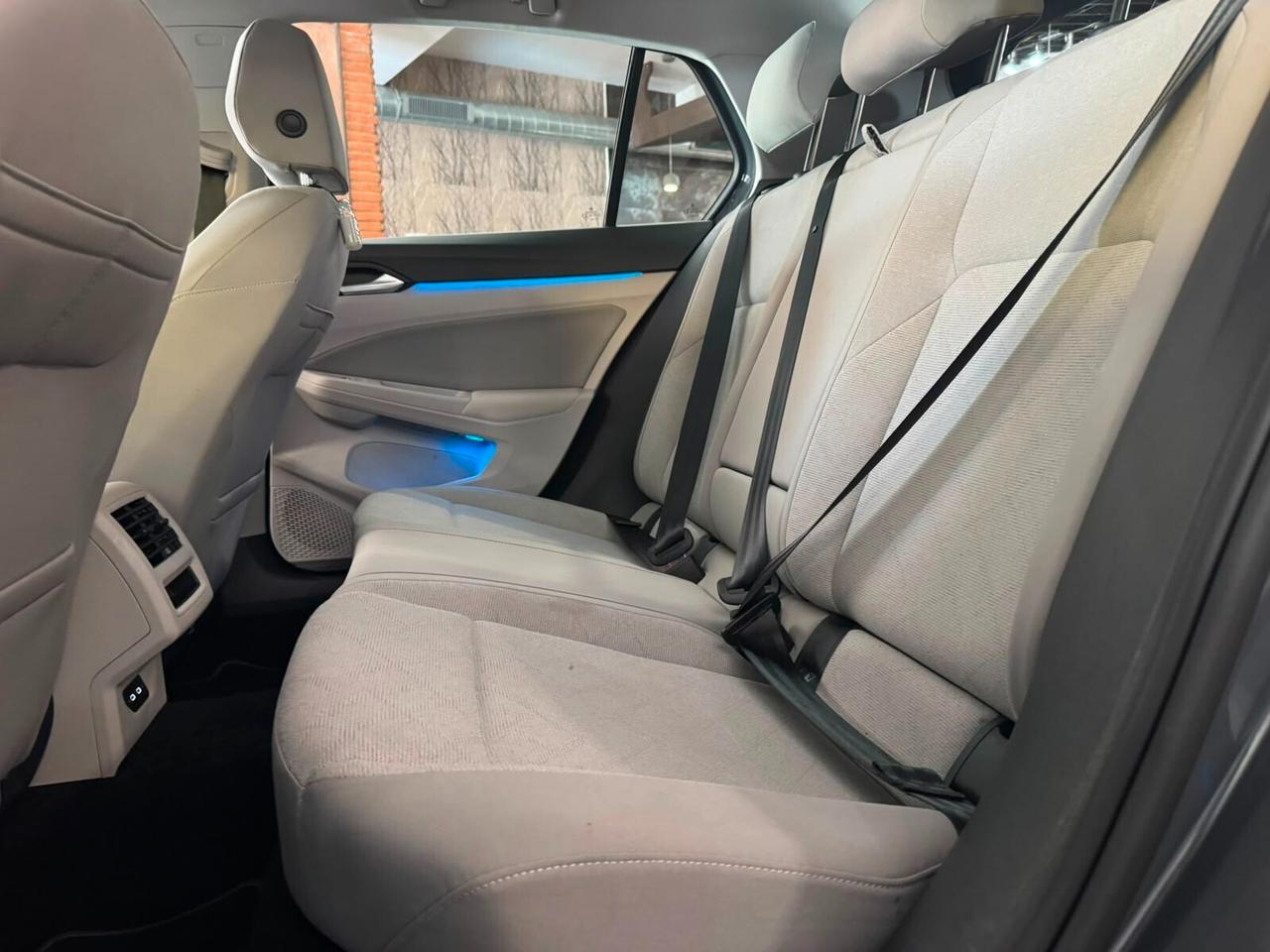 Volkswagen Golf 1.5 eTSI 130 CV EVO ACT DSG Life