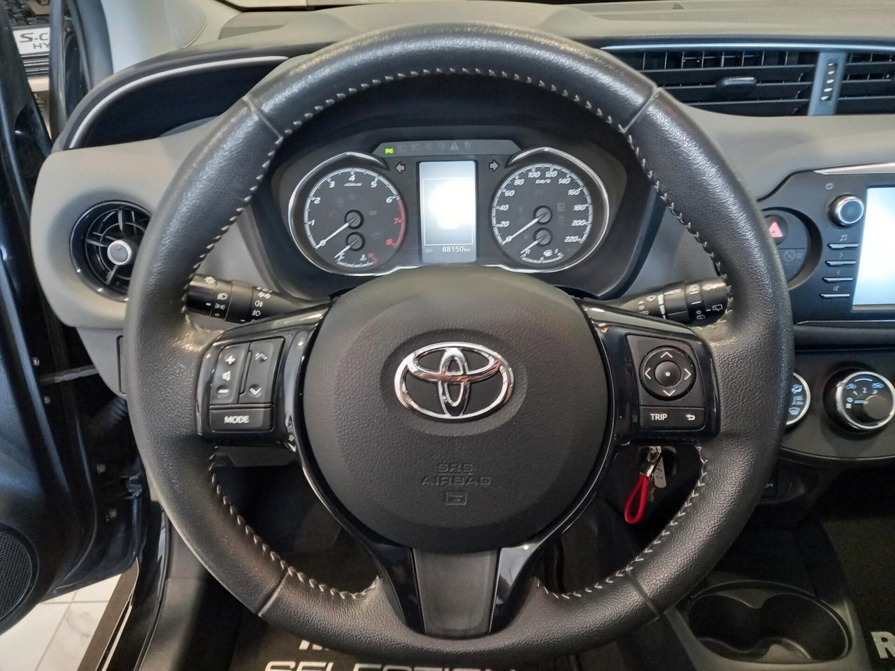 Toyota Yaris 1.0 72 CV 5 porte Lounge