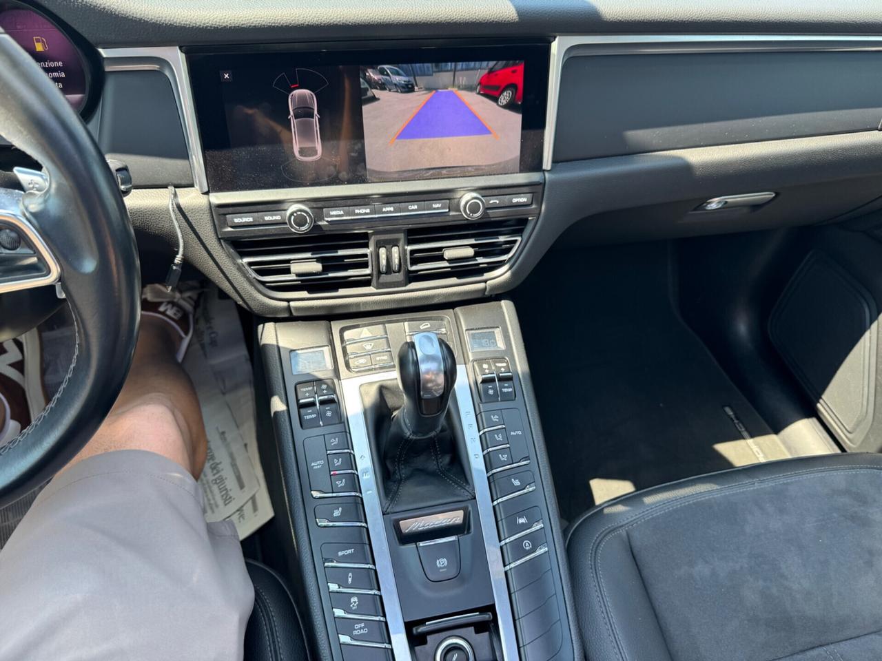 Porsche Macan 2.0 pari al nuovo