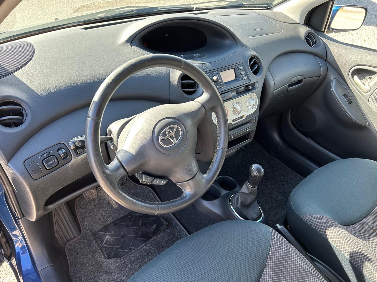 Toyota Yaris 1.0i 16V cat 5 porte