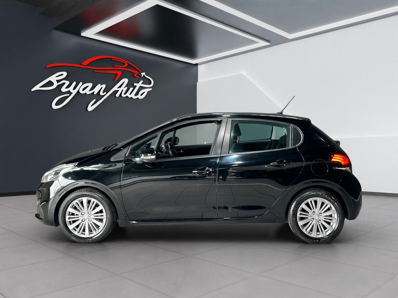 Peugeot 208 BlueHDi 102CV S&S 5 porte Allure