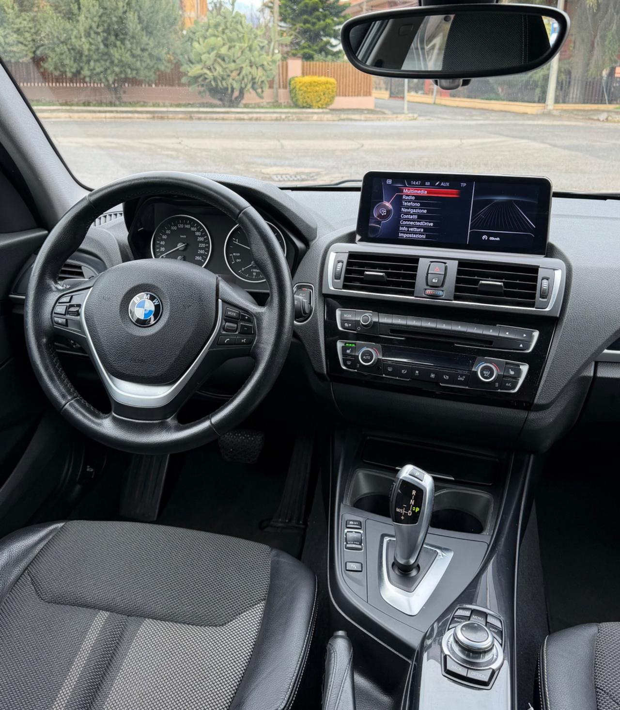 Bmw 118 118d 5p. Urban