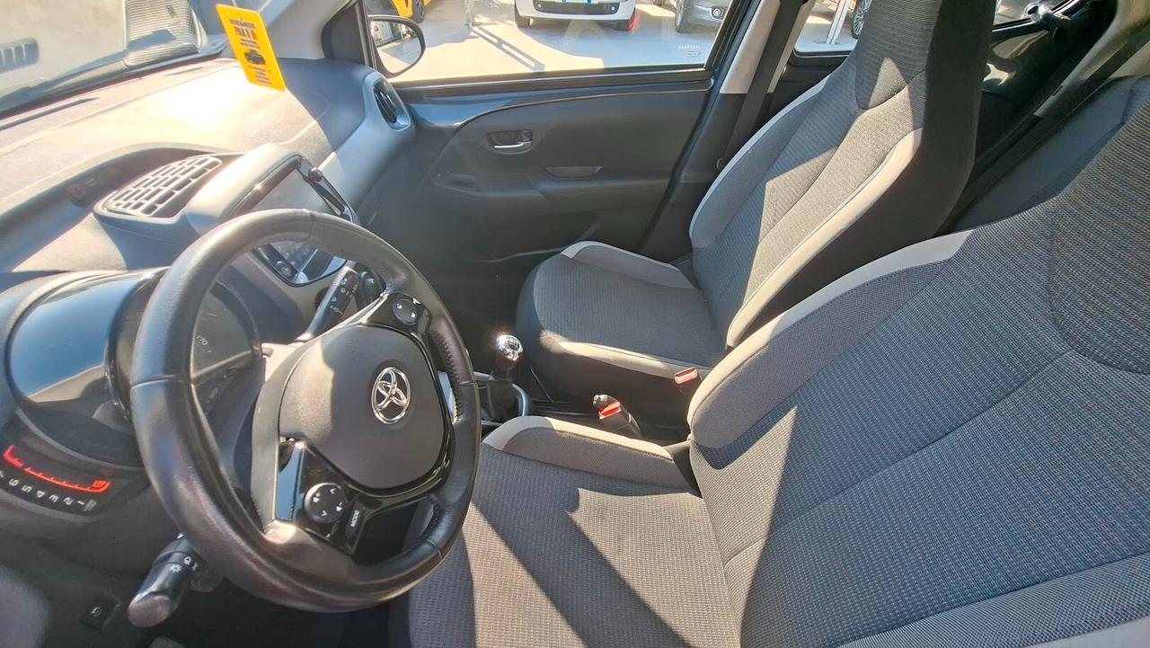 Toyota Aygo Connect 1.0 VVT-i 72 CV 5 porte 2021