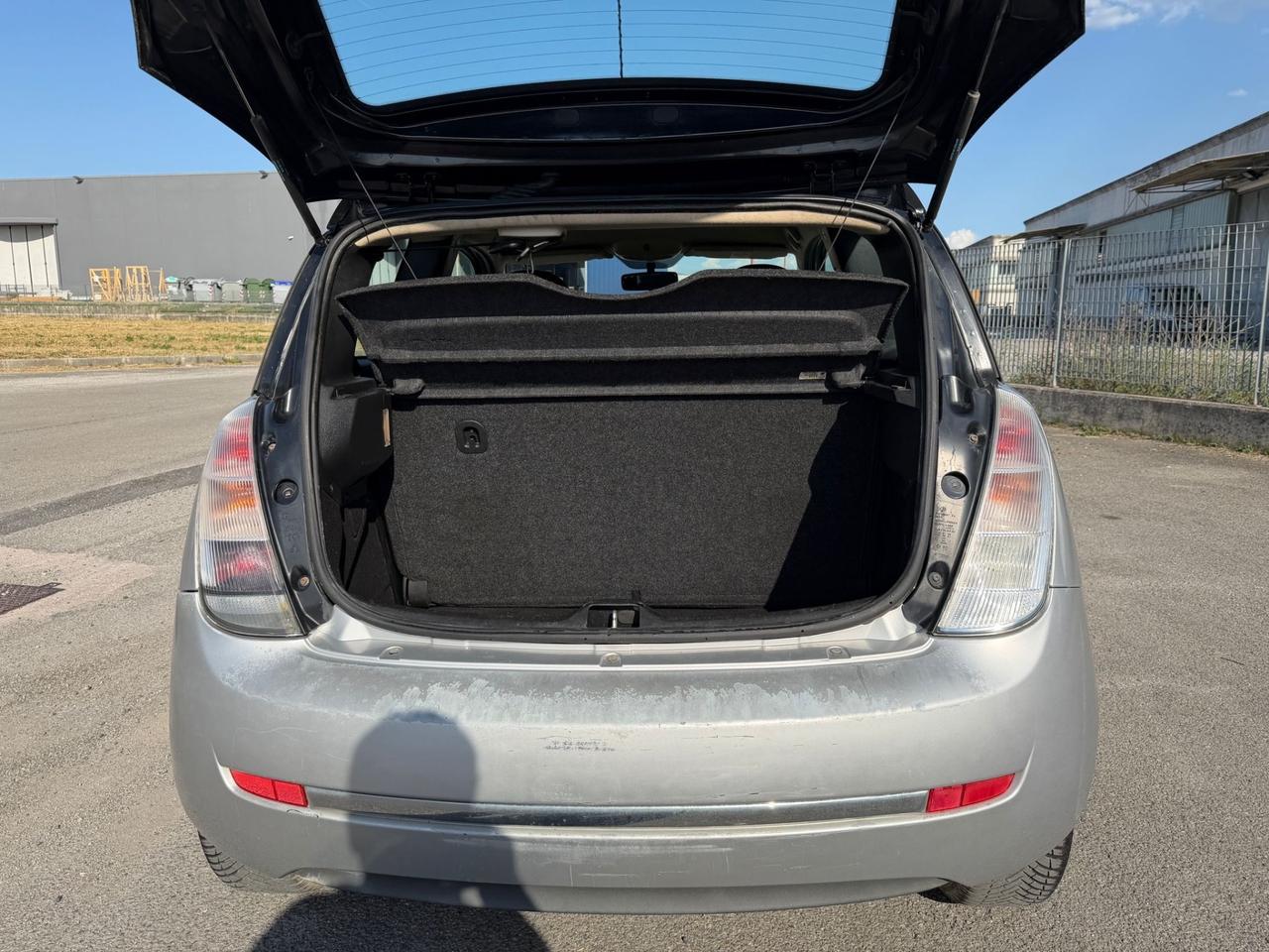 Lancia Ypsilon MODAMILANO 150000 KM