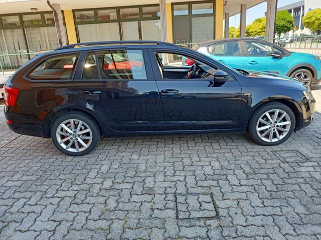 SKODA Octavia 1.6 TDI CR 110 CV Wagon Executive