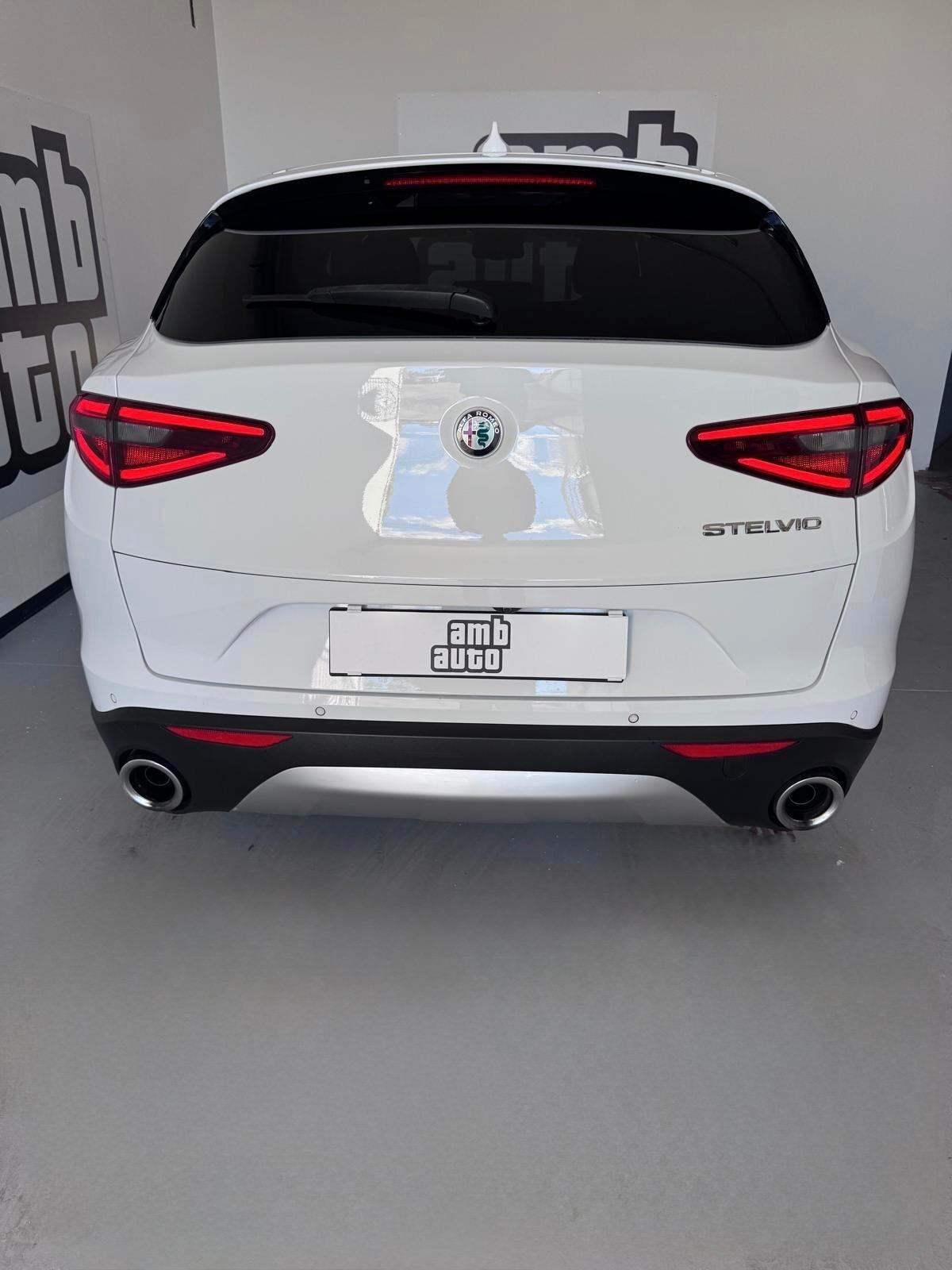 Alfa Romeo Stelvio 2.2 Turbodiesel 160 CV GARANZIA FINO A 3 ANNI!!!
