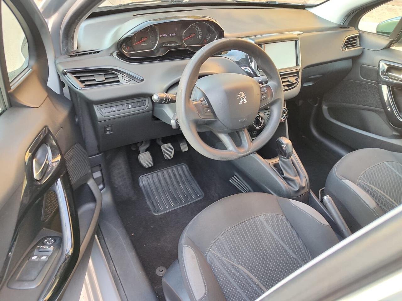 Peugeot 208 1.4 HDi 68 CV!!