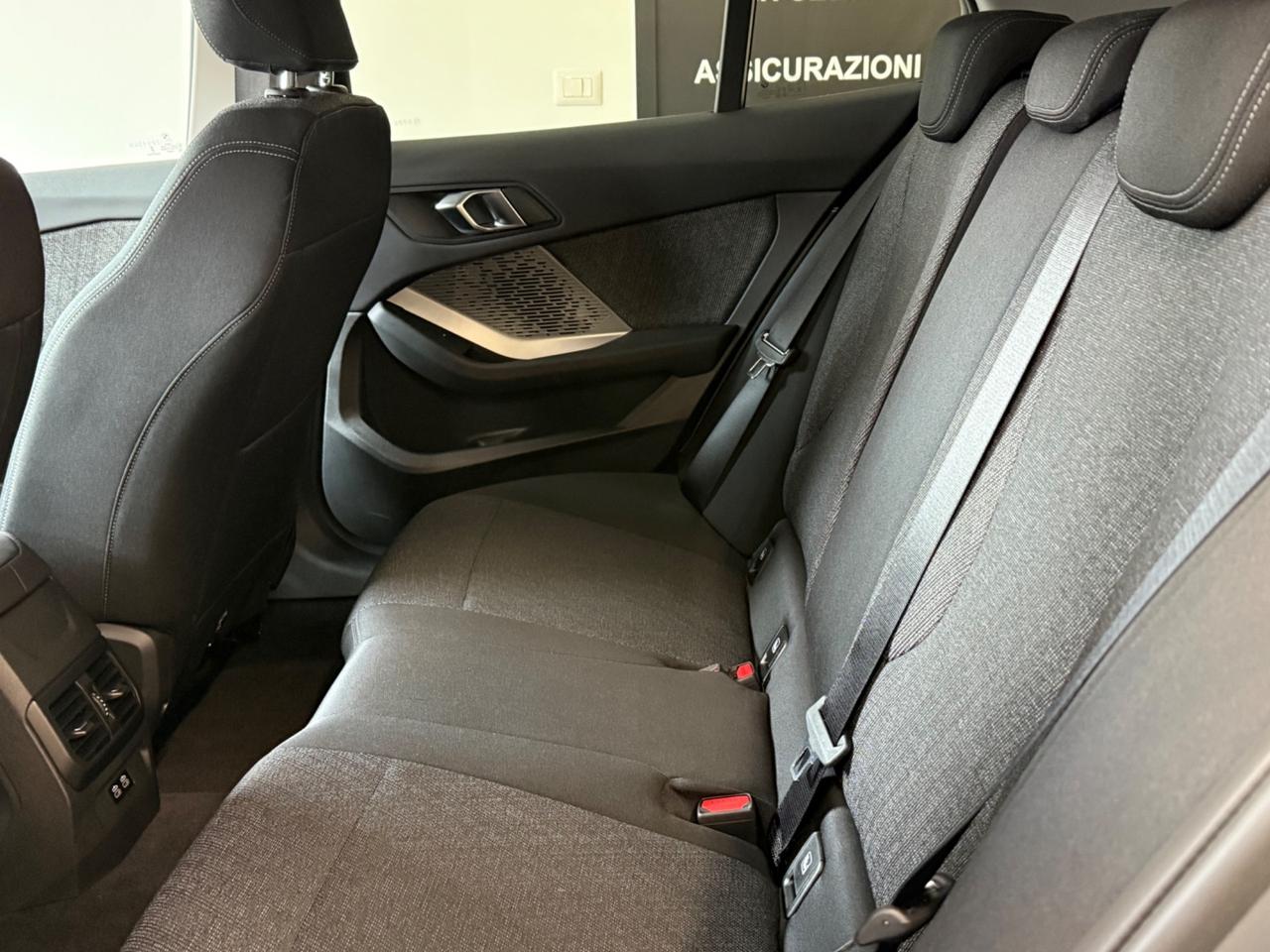 Bmw 120 48V 5p. BUSINESS