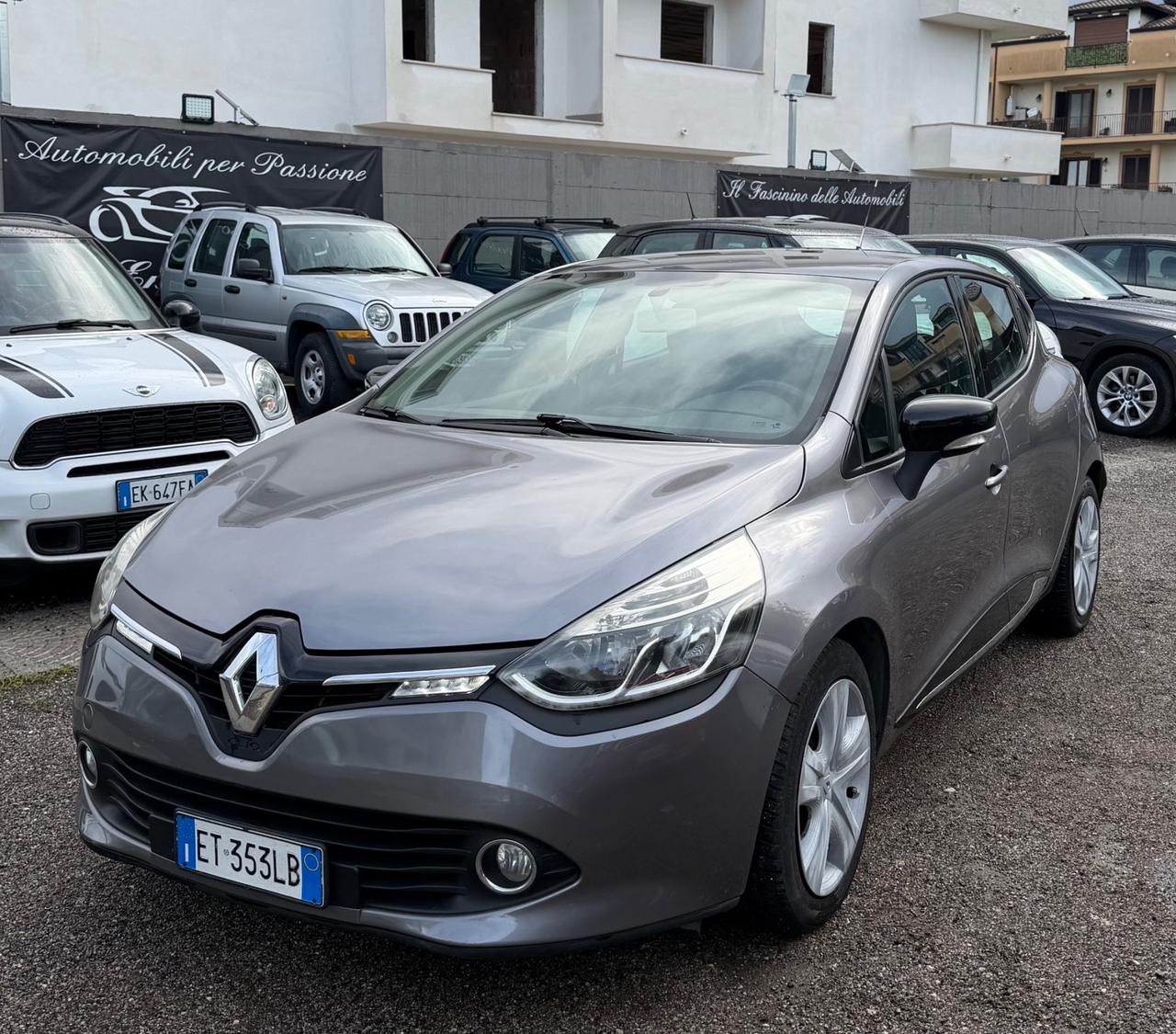 Renault Clio 1.2 75CV GPL 5 porte Costume National