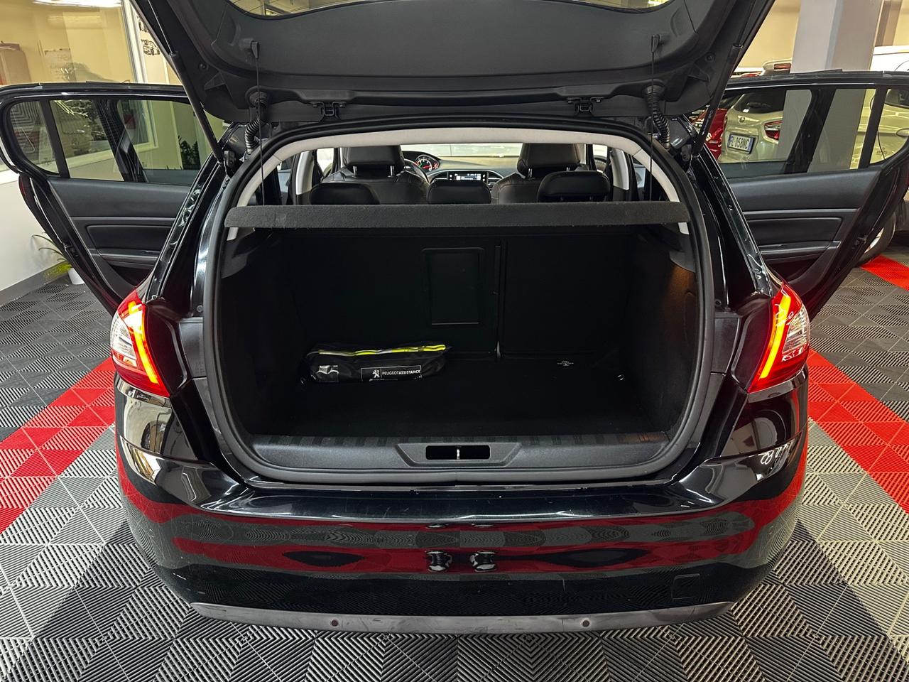 Peugeot 308 BlueHDi UNIPROP FULL LED - FABIANOAUTO