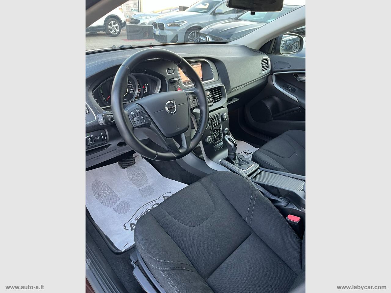 VOLVO V40 D2 Geartronic CROSS COUTRY