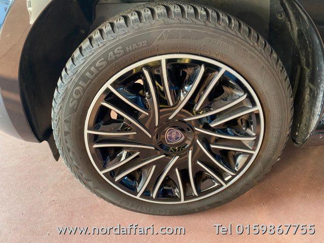 LANCIA Ypsilon 1.0 FireFly 5 porte S&S Hybrid Silver NEOPATENTATO