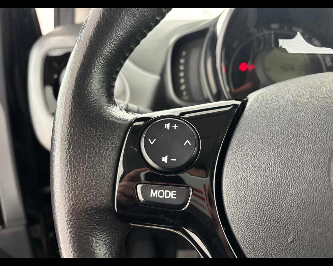 TOYOTA Aygo 5p 1.0 x-cool 72cv