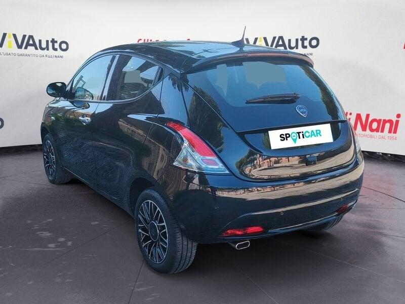 Lancia Ypsilon Ypsilon 1.0 FireFly 5 porte S&S Hybrid Platino