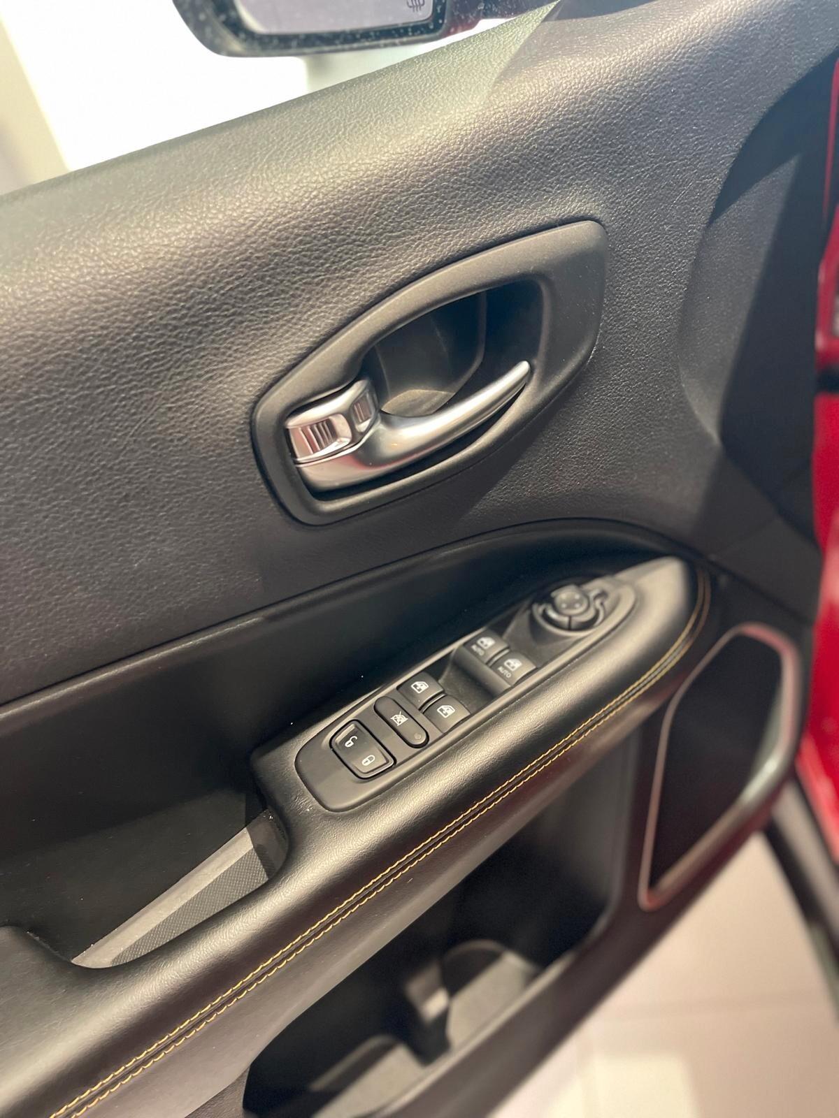 Jeep Compass 1.3 Turbo T4 190 CV PHEV AT6 4xe Business