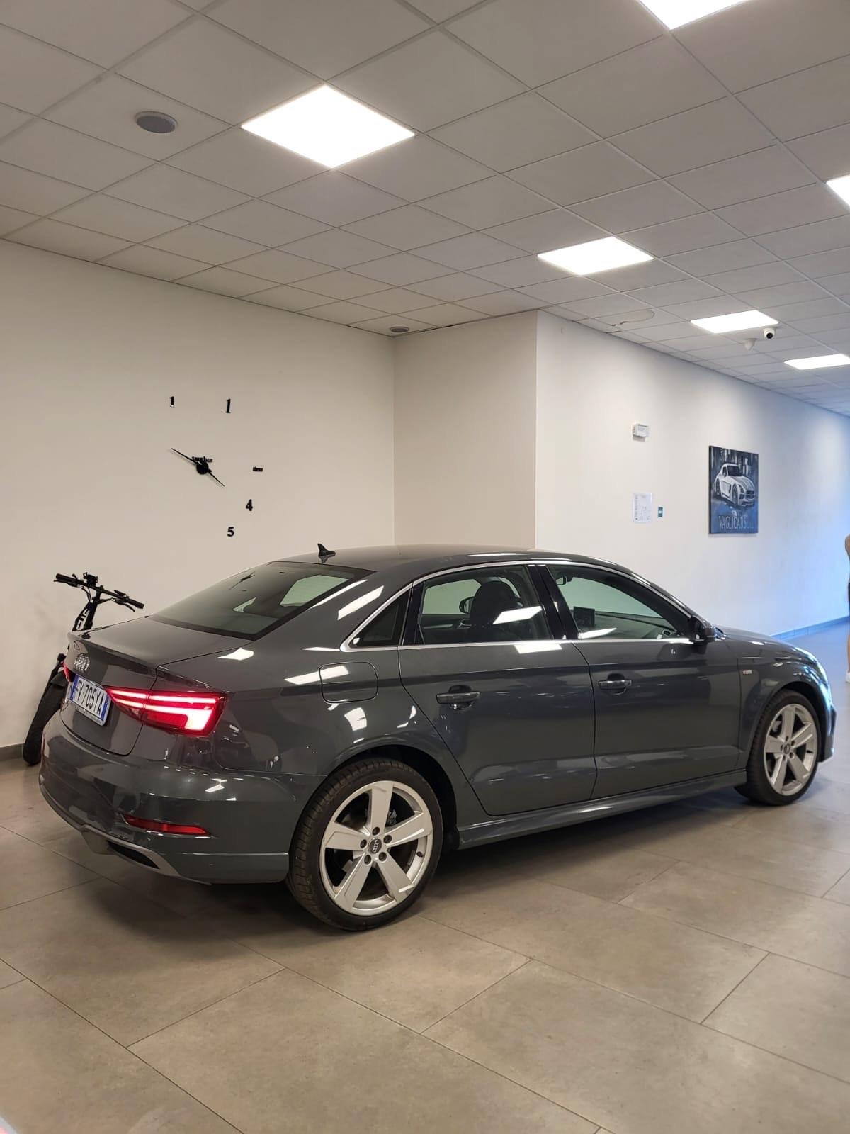 Audi A3 Sedan 30 TDI S tronic Design
