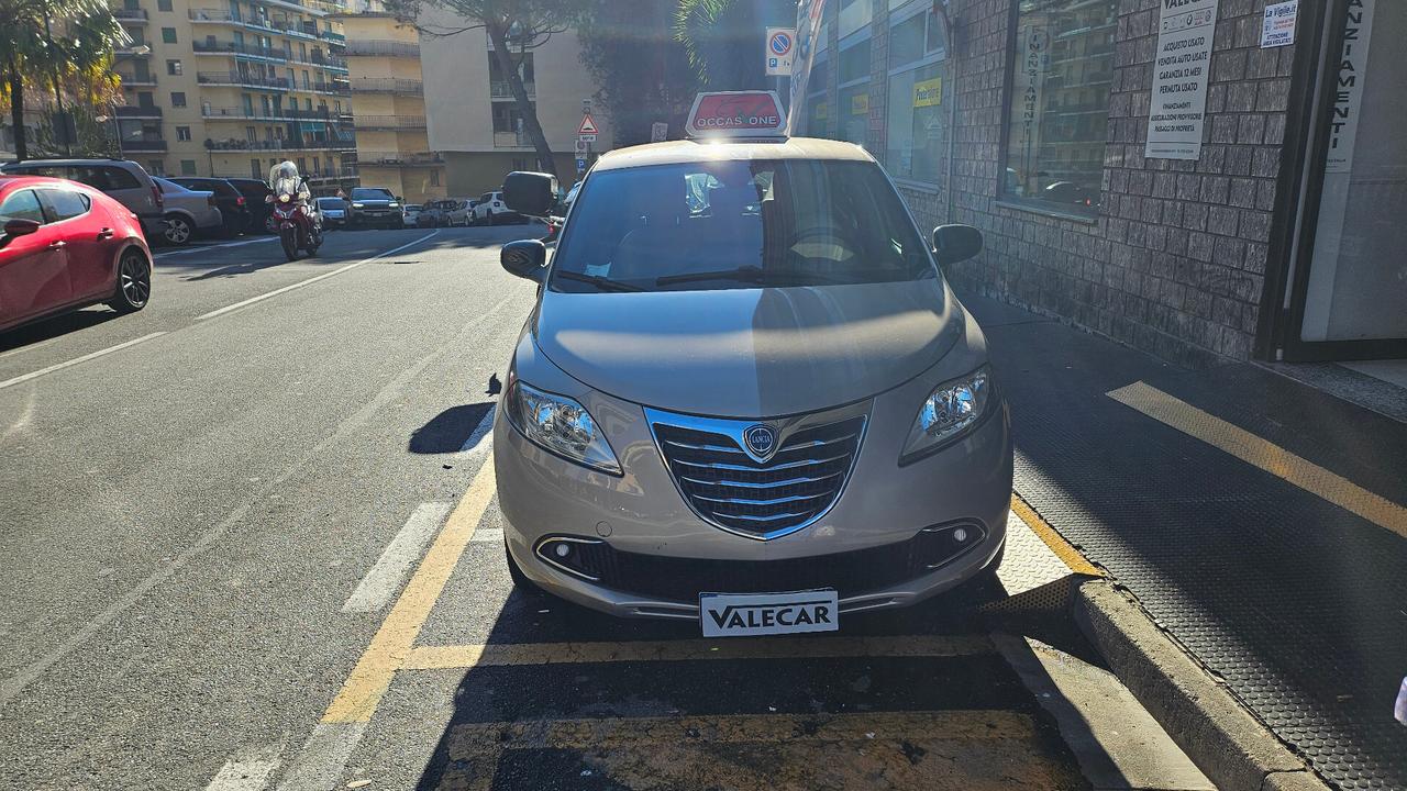 Lancia Ypsilon 1.2 69 CV Gold OK NEOPATENTATI GARANZIA 12 MESI