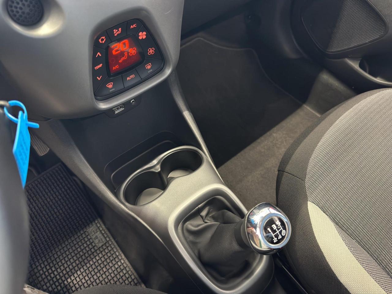 Toyota Aygo 5p 1.0 x-fun 72cv