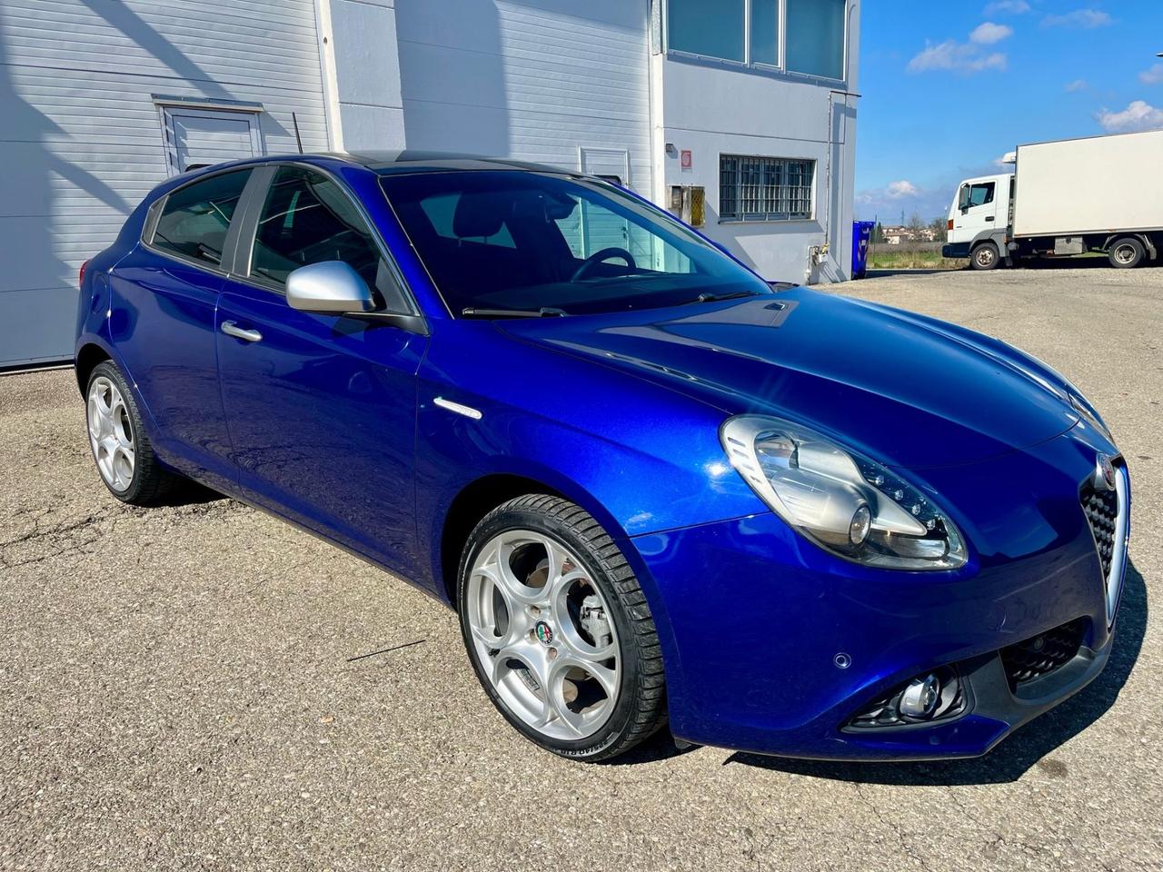 Alfa Romeo Giulietta 1.6 JTDm 100.000km 2018 pari al nuovo