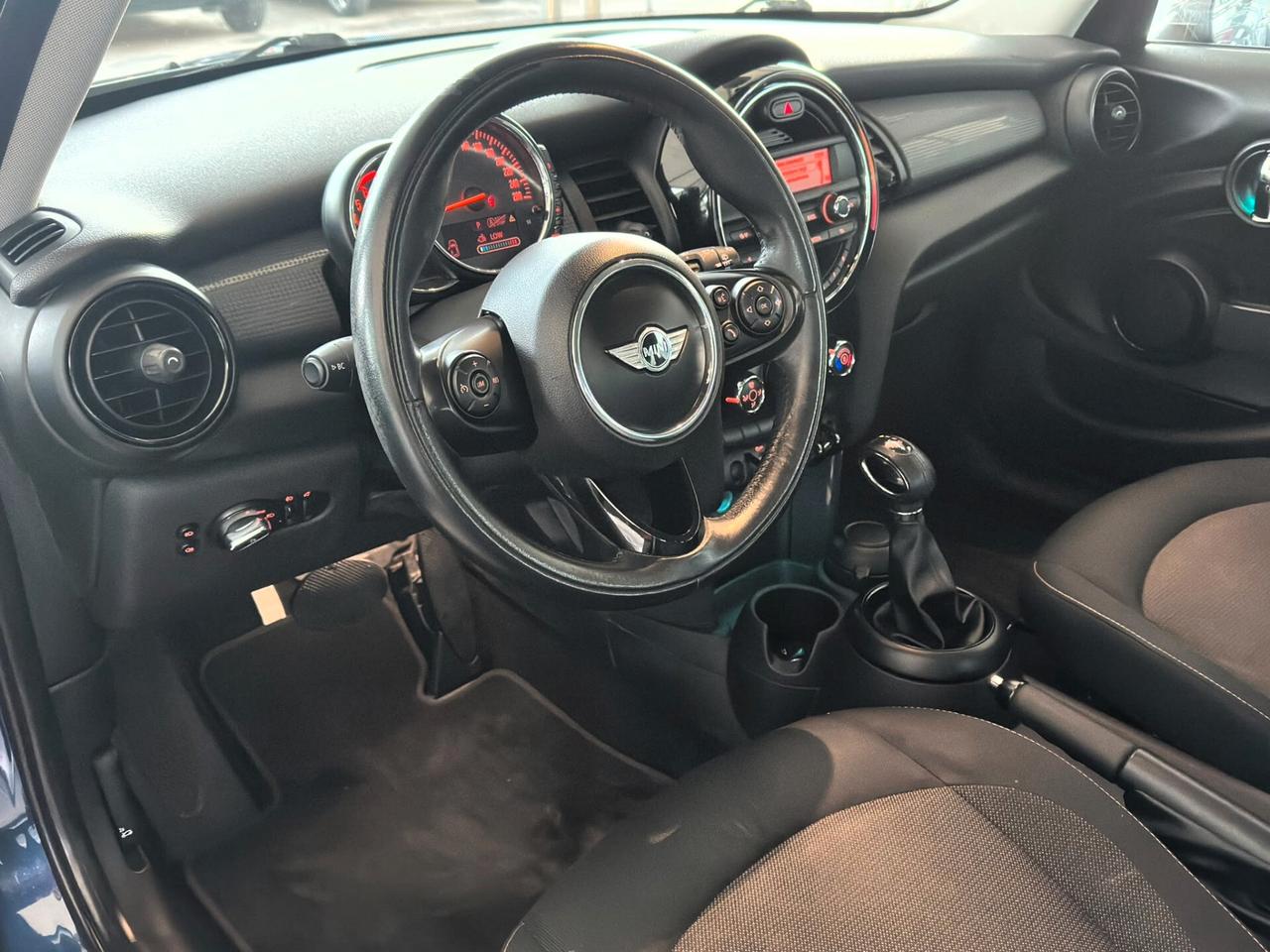 Mini 1.5 Cooper D 5 porte