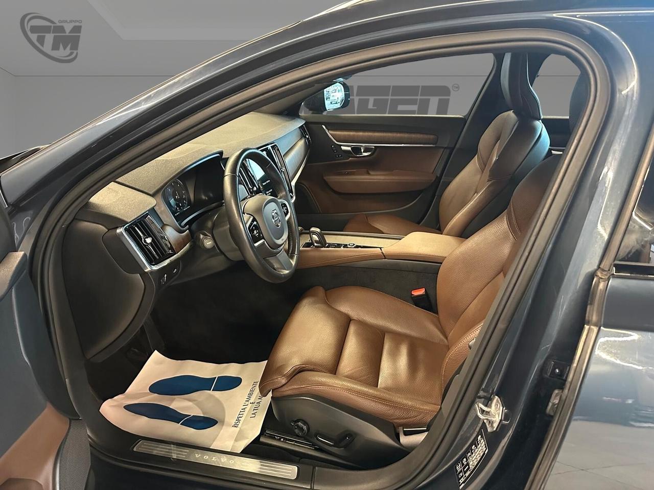 Volvo V90 Cross Country B4 (d) AWD Geartronic Business Pro