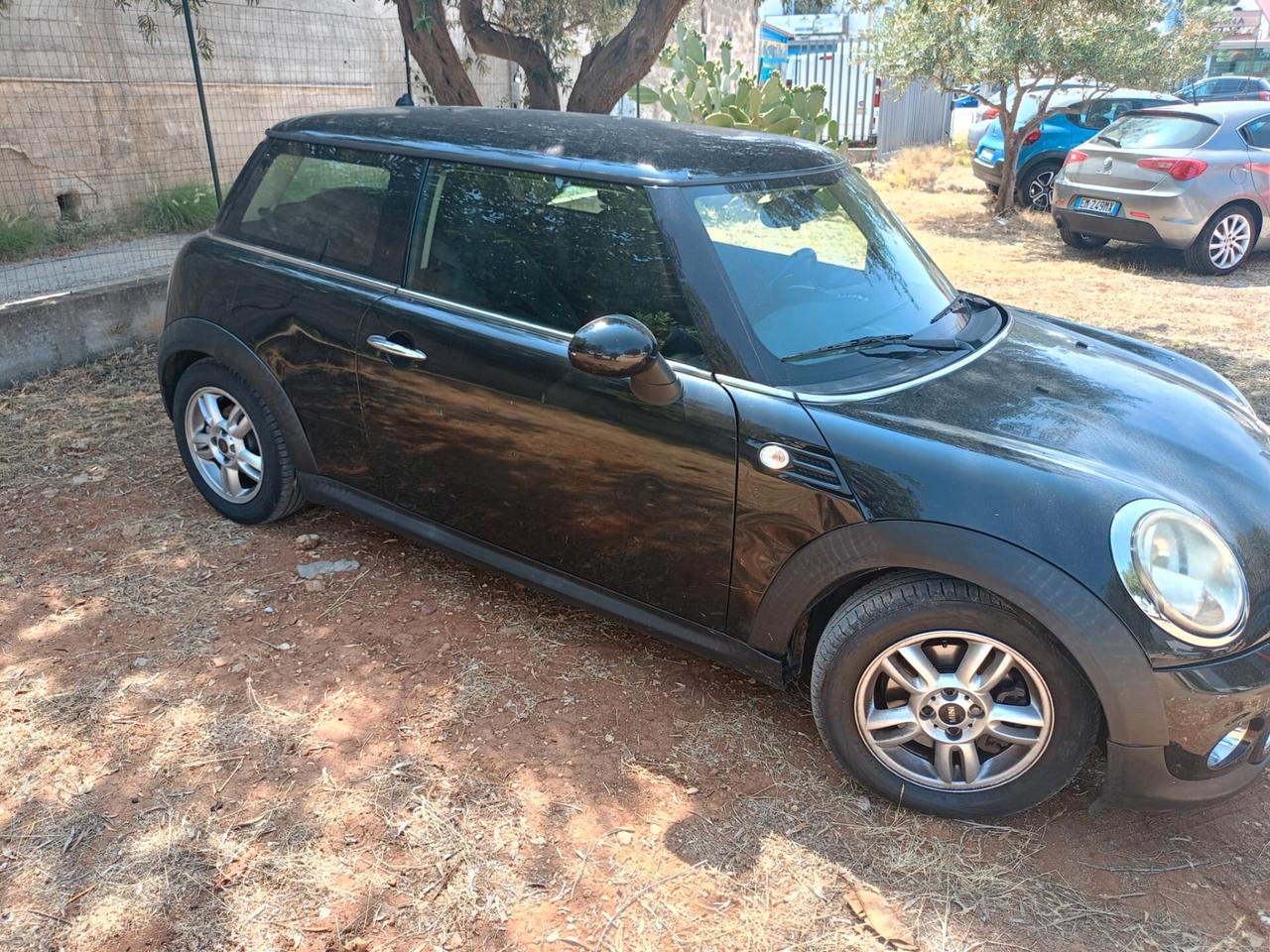 Mini Mini 1.6 16V One (72kW)