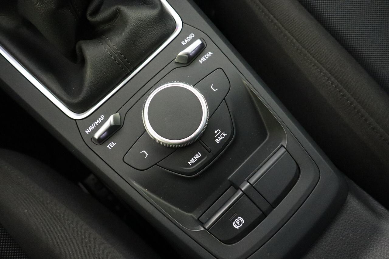 AUDI Q2 30 1.6 TDI 115 CV BUSINESS