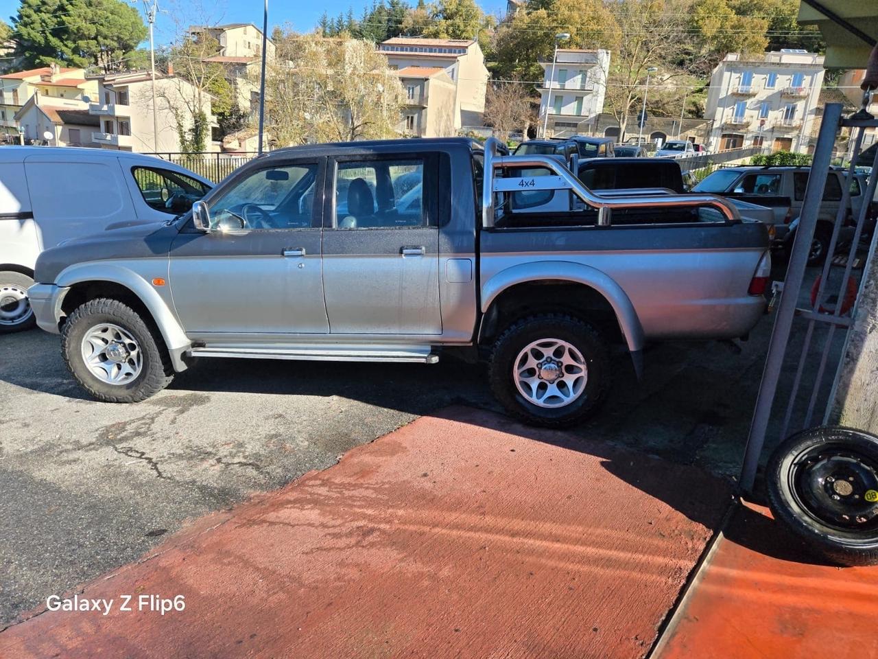 Mitsubishi L200 2.5 TDI 4WD Club Cab Pick-up GL