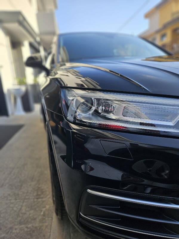Audi Q5 35 2.0 tdi Business Sport quattro 163cv s-tronic