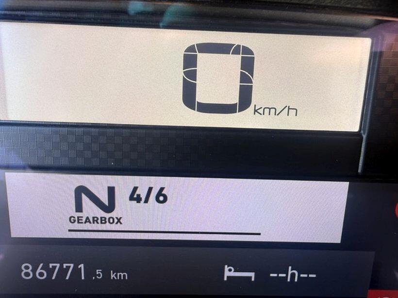 Motrice Renault v440 cassone ribaltabile con gru