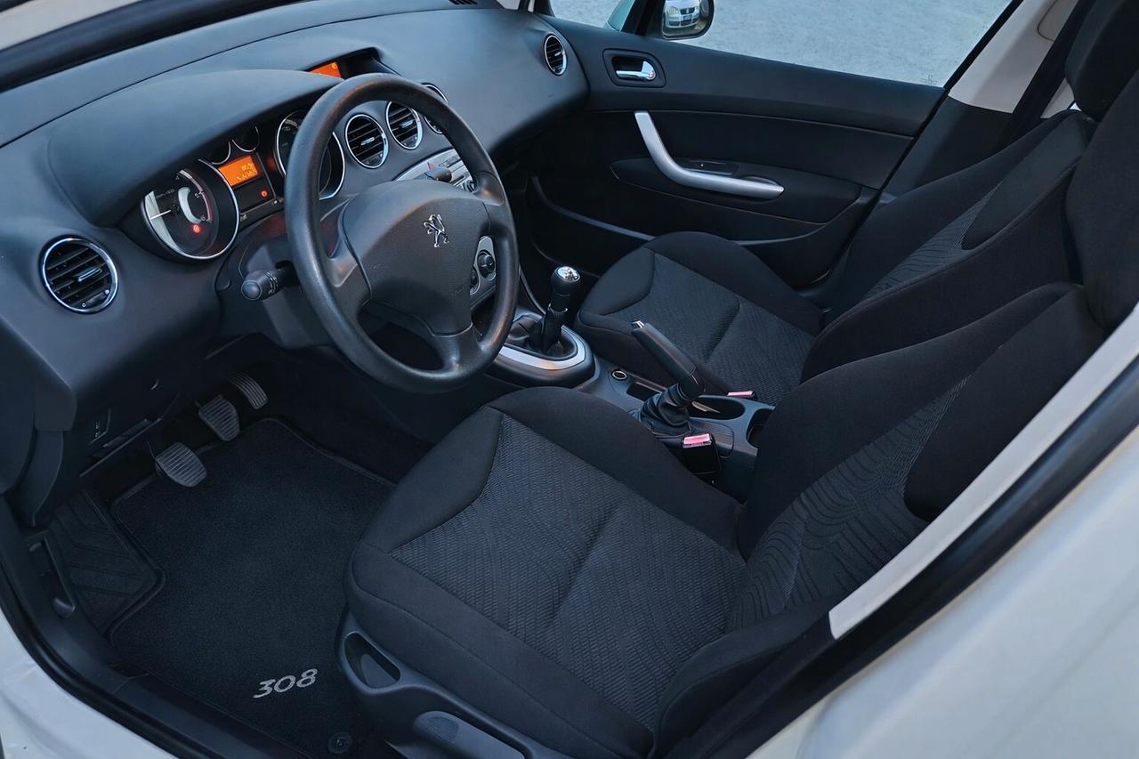 Peugeot 308 1.6 8V HDi 93CV 5p. Active €5 NEOPAT UNOCOP 140.000KM