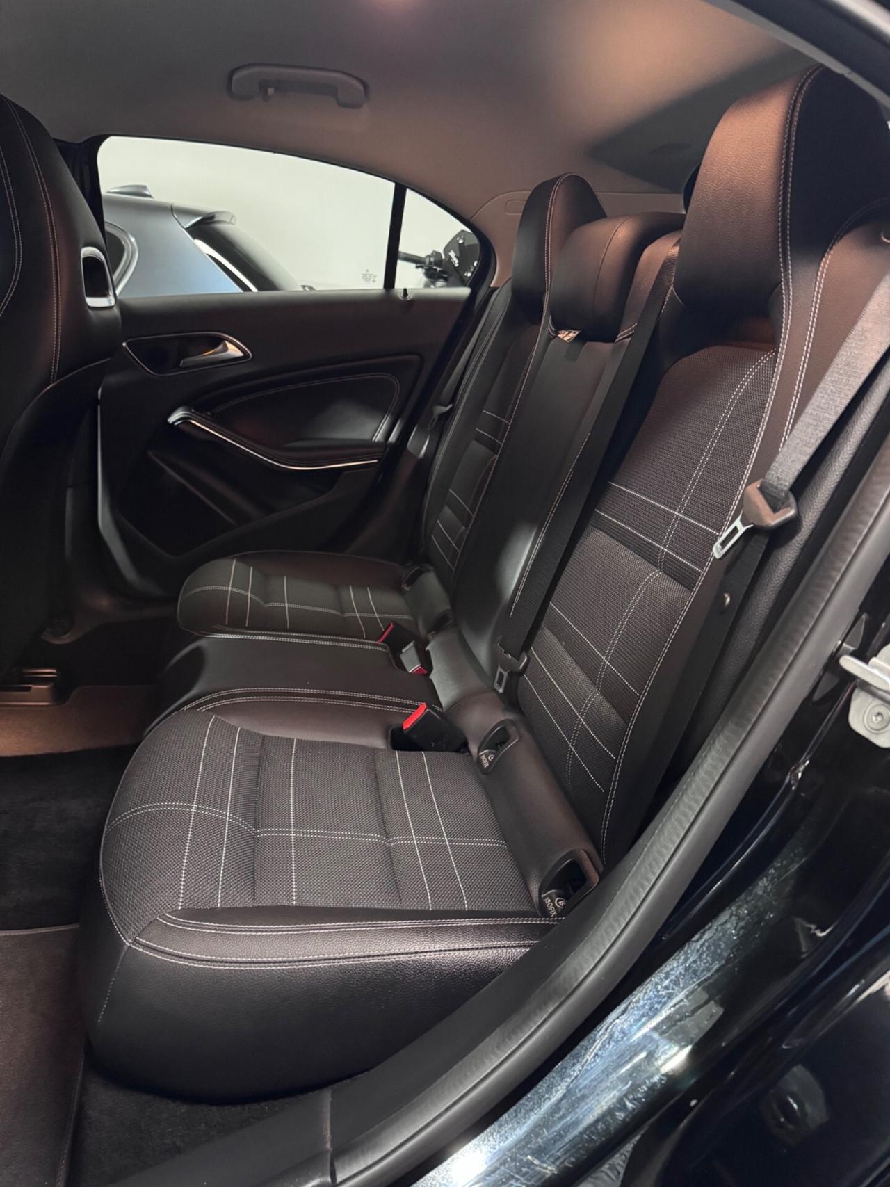 Mercedes-benz A 200 d 136 Cv 4 MATIC Sport