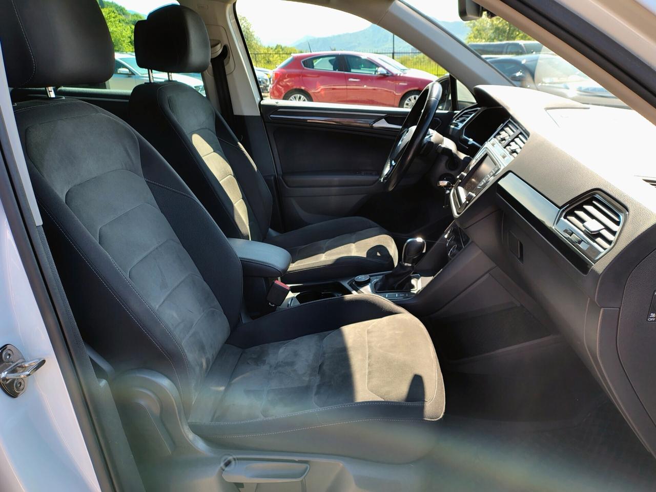 Volkswagen Tiguan 2.0 TDI SCR DSG 4MOTION Business BMT