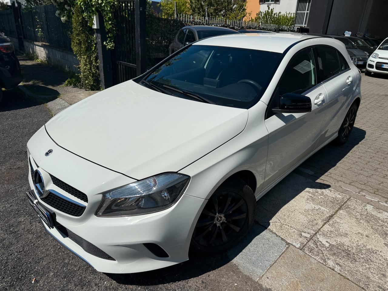 Mercedes-benz A 180 A 180 d Premium