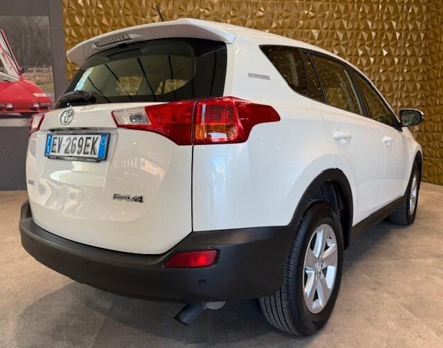 Toyota RAV 4 RAV4 2.0 D-4D 2WD Active