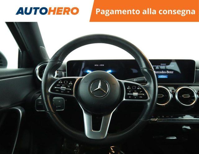 MERCEDES-BENZ A 180 d Automatic Sport