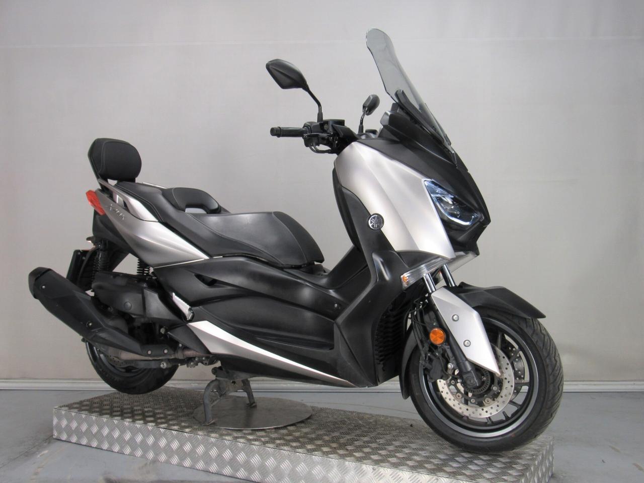 Yamaha X-Max 400 ABS