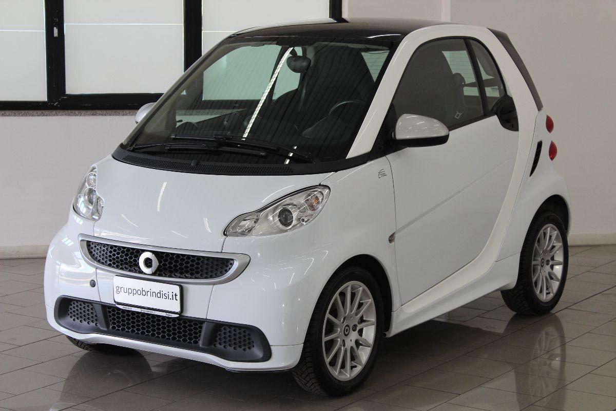SMART - Fortwo - 1000 52 kW MHD coupé passion