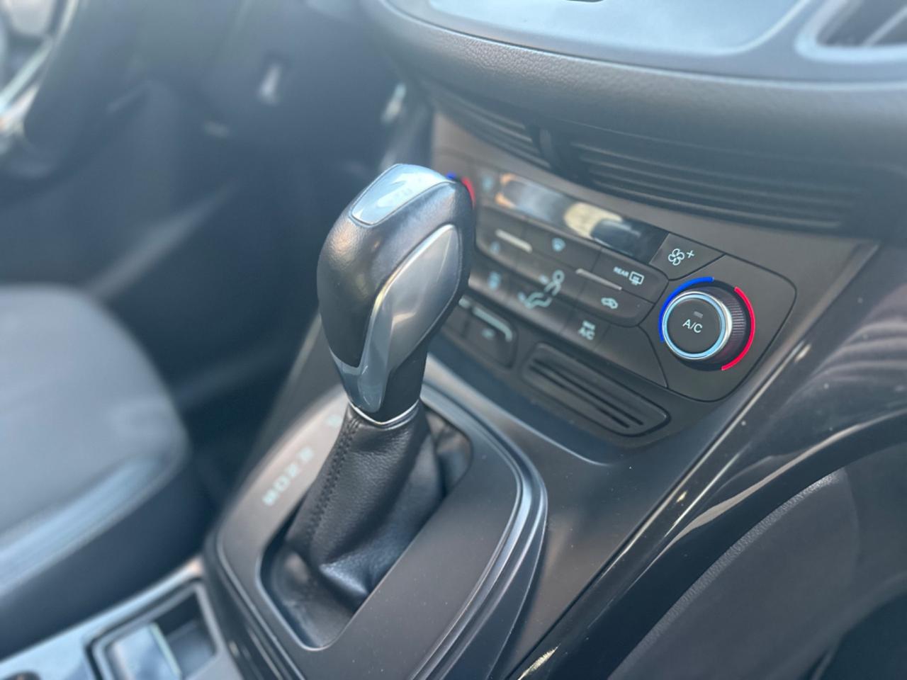 Ford Kuga 1.5 TDCI 120 CV S&S 2WD Powershift Titanium tagliandi ufficiale