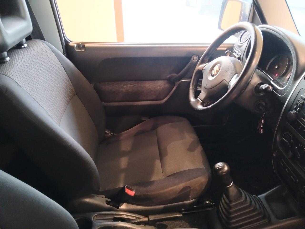 Suzuki Jimny 1.5 DDiS cat 4WD JLX