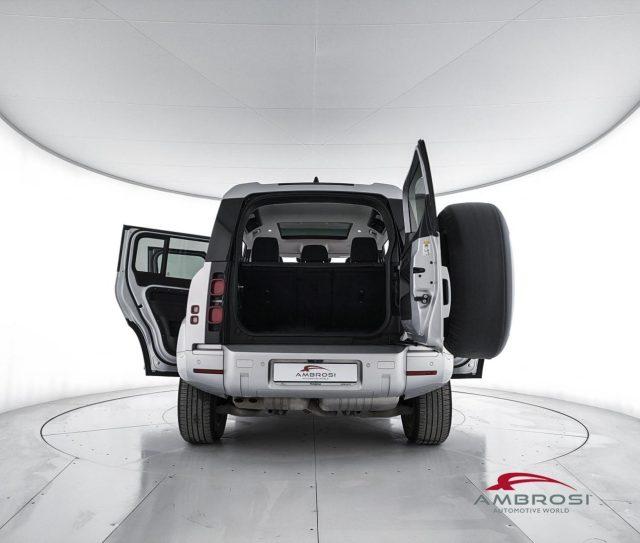 LAND ROVER Defender 110 3.0d i6 mhev SE awd 250cv auto