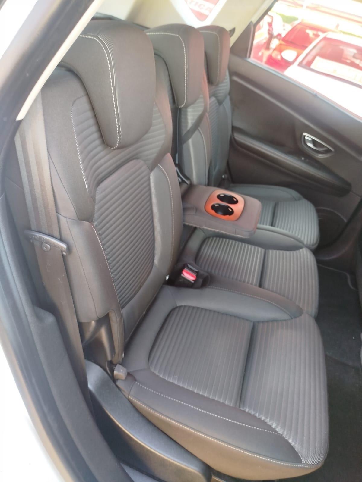 Renault Scenic Scénic dCi 8V 110 CV EDC Energy Bose