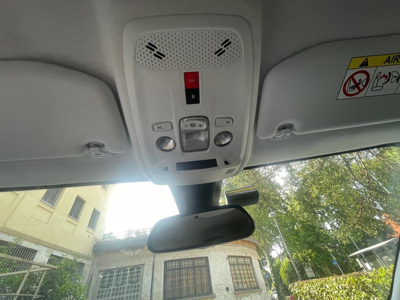 Peugeot 208 Allure e-208 #5990