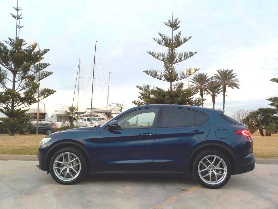 Alfa Romeo Stelvio 2.2 Turbodiesel 190 CV AT8 Q4 Business