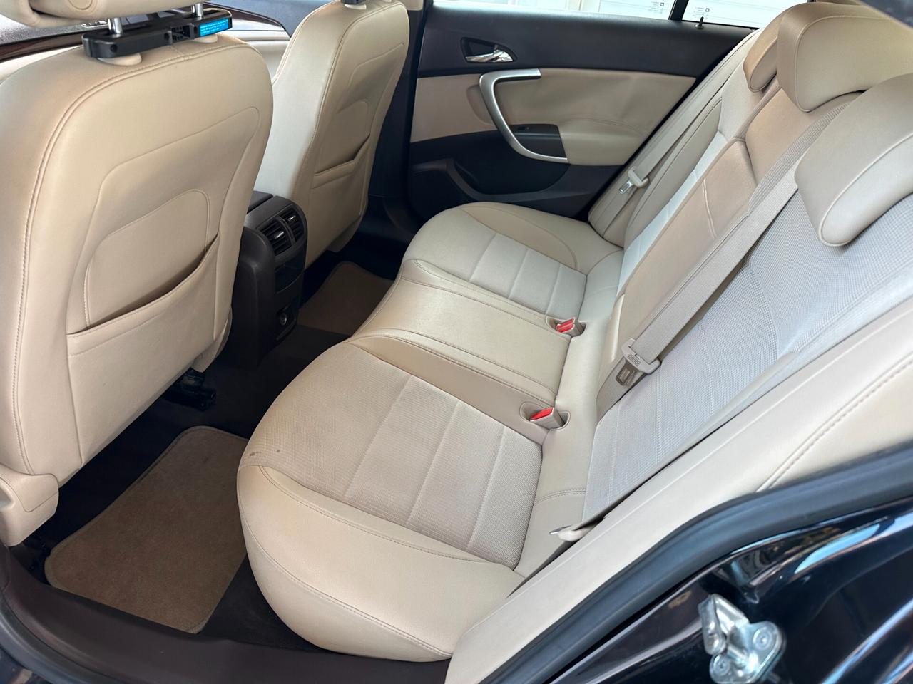 Opel Insignia 2.0 CDTI (12 RATE)